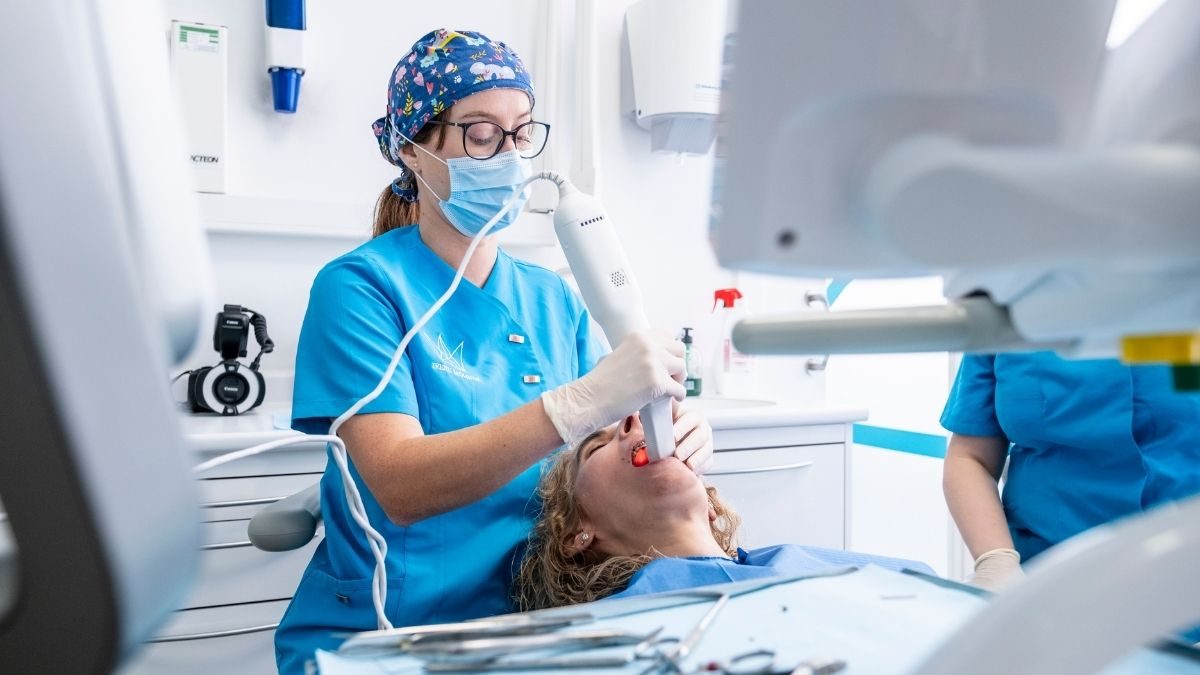 agecia de SEO dental y chatgpt para dentistas